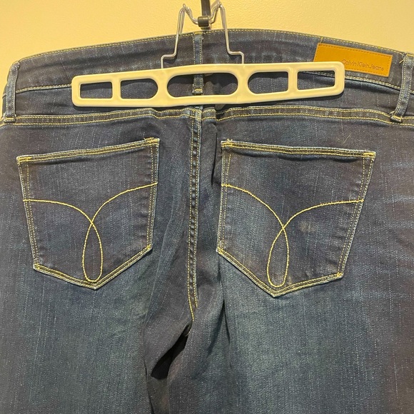 Calvin Klein boot cut jeans, size 31x32 dark wash, like new - Picture 5 of 10